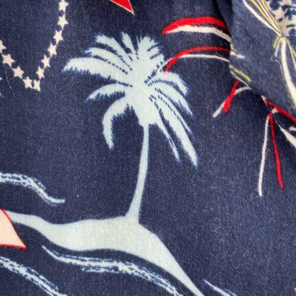 Red white and blue Hawaiian aloha shirt mens size M Casual Threads Clothing Co - Picture 4 of 8